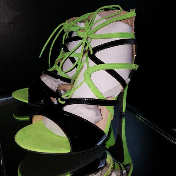 4in sandals - Picture 3 of 5